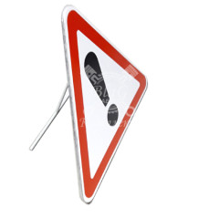 Знак 1.33 "Прочие опасности" с опорой