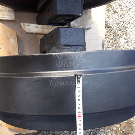 Колесо направляющее DX420LC K1004481B DCF Ю.Корея