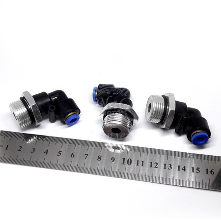 Фитинг пластиковый угловой Ф6-М22х1,5 для трубок ПВХ-метал. PL 06 M22