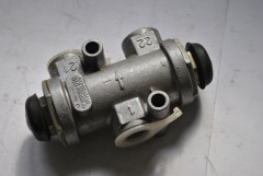 Клапан защитный двойной КАМАЗ, МАЗ, ЗИЛ, КРАЗ - ПААЗ 100-3515110