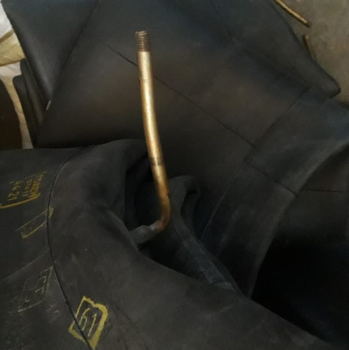 Автокамера 1220х400-533 R21 (ИП-184 , КАМА-1260) (резьба) Россия