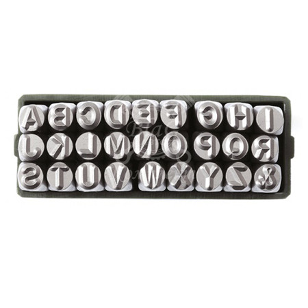 Набор клейм буквенных латиница 5 мм (378205) ООО «Дело Техники»