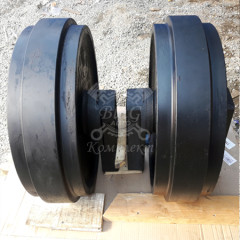 Колесо направляющее на Doosan DX420LC K1004481B DCF Ю.Корея