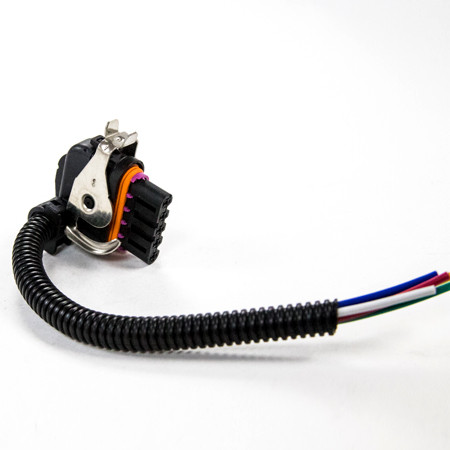 Колодка проводов (разъем генератора БОШ 5 конт) UCP9001RH (0205451726, A0015455803) 187-670-00000