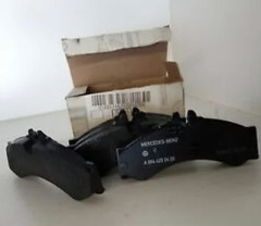 Колодки тормозные MERCEDES-BENZ (к-т)  A0084204620