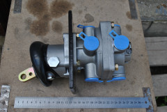 Кран тормозной 2-секционный с рычагом а/м КАМАЗ. ЗИЛ, МАЗ (ГТК) / 100-3514008 TRUCМАРК