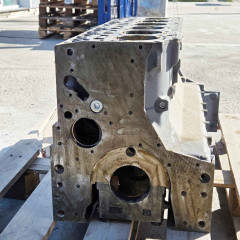 Блок цилиндров двигателя Deutz BF6M2012 (04506847) ориг.