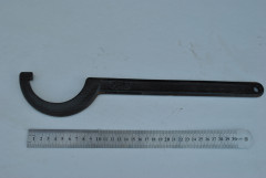 Ключ d-82 полумесяц