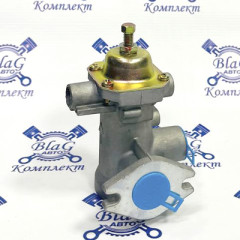 Клапан ограничительный пневматический а/м MAN, КАМАЗ, МАЗ, ТОНАР, MB, IVECO / 4750100110 (МАРК)