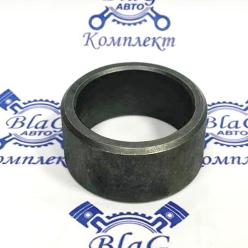 Втулка распорная шестерни высшей перед. промеж. вала АЗ УРАЛ / 4320ЯМ-1802061