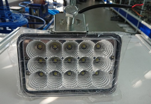 Фара светодиодная 10-30В. 45Вт. 160х95мм. 3х5 излучателей