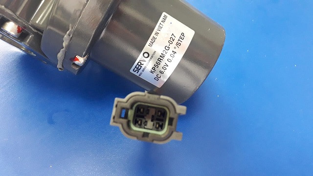 Регулятор оборотов двигателя HITACHI (мотор управления ДВС) 360509, 4614911, 9095590 / KP56RM2G-027